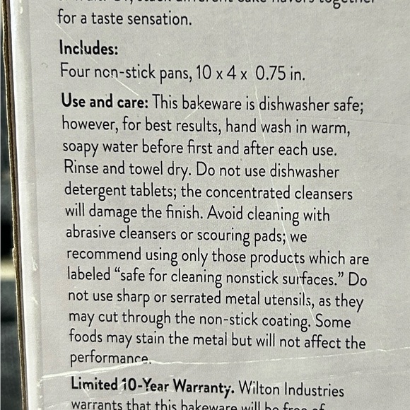 Wilton 4 Layer Cake Pan Set - New - Picture 3 of 7